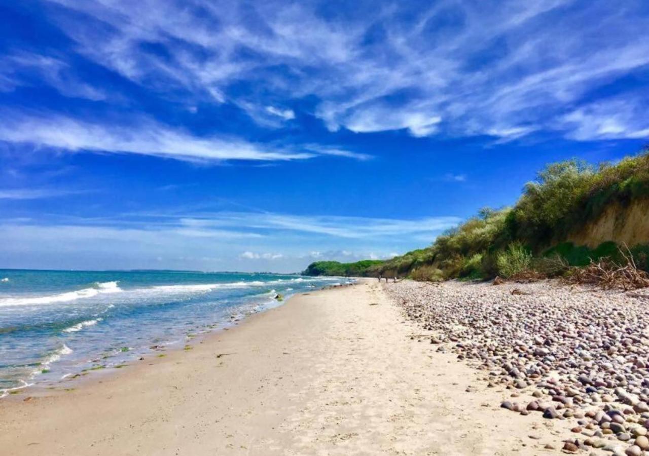 Hotel Zur Traube Ostseebad Kühlungsborn エクステリア 写真
