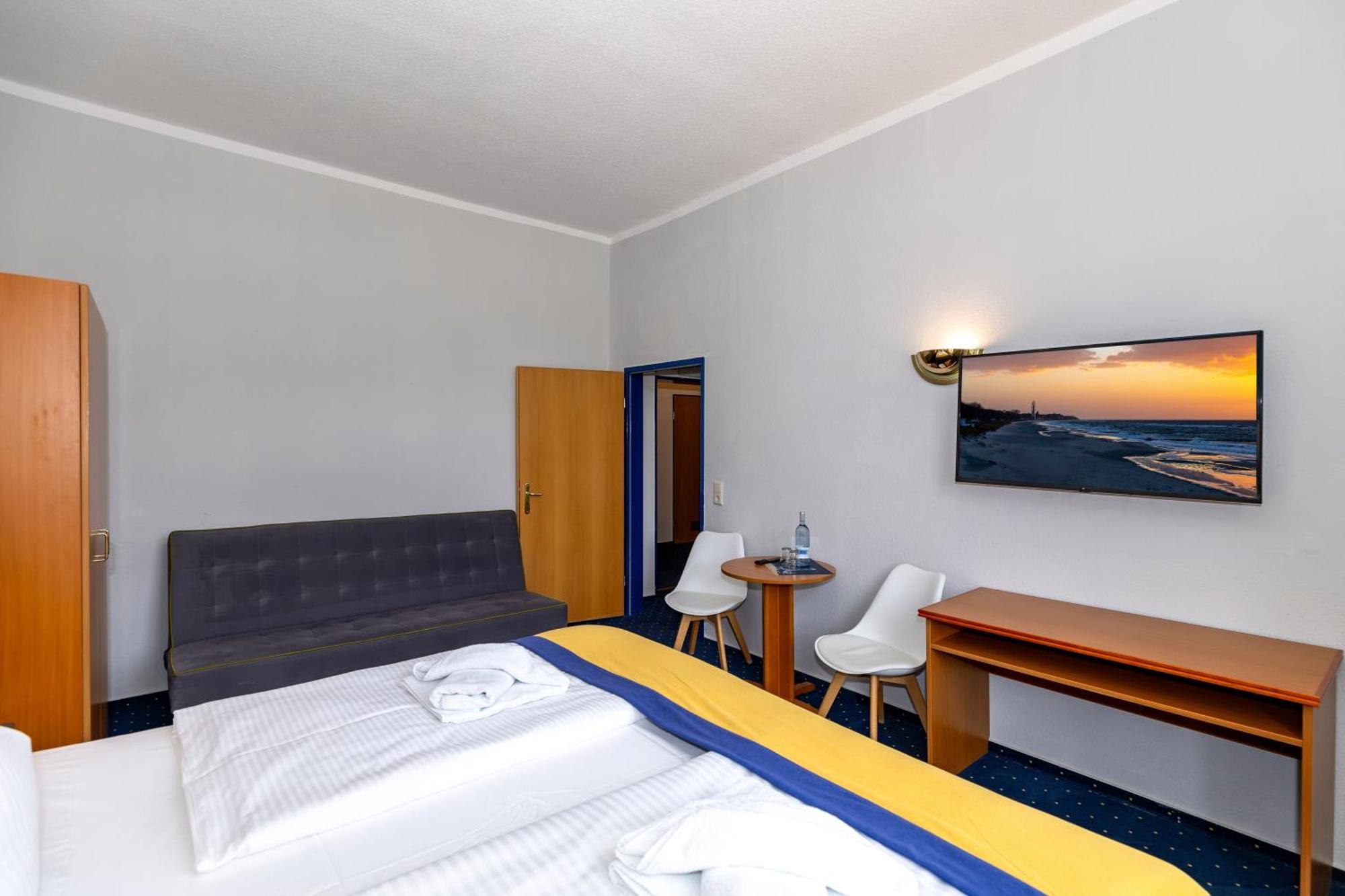 Hotel Zur Traube Ostseebad Kühlungsborn エクステリア 写真