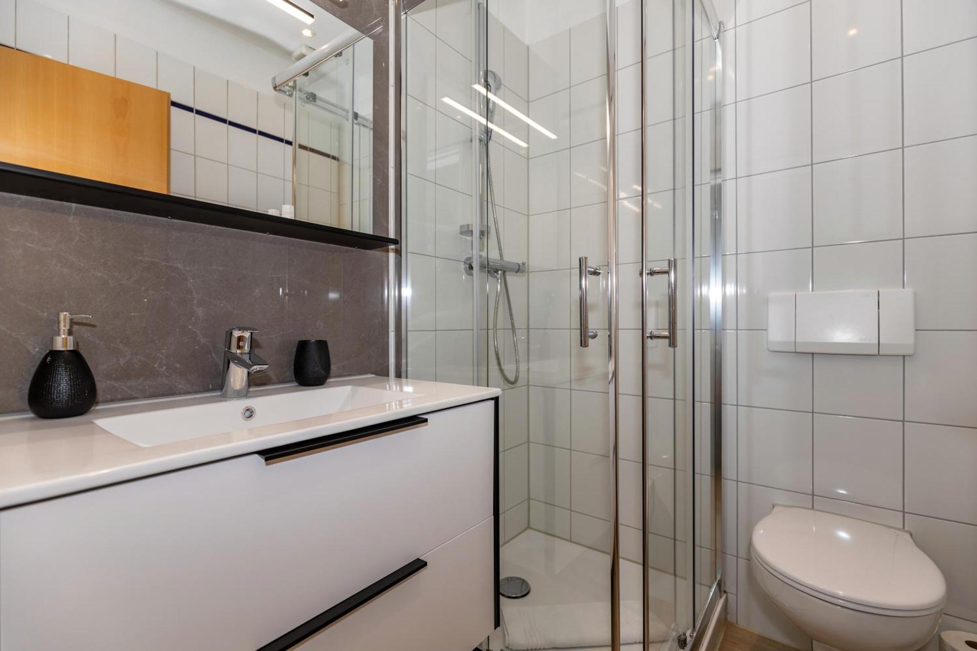 Hotel Zur Traube Ostseebad Kühlungsborn エクステリア 写真
